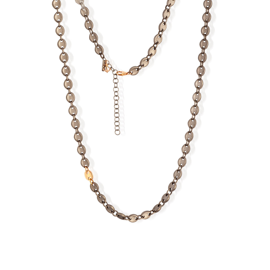 COLLANA UOMO CON MAGLIE MARINE IN TITANIO, UNA MAGLIA ED ANCORA IN ORO ROSSO 9KT