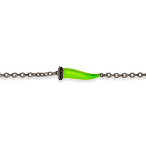 BRACCIALE CHARMS CON CORNETTO SMALTATO VERDE IN TITANIO, 5 BLACK E CATENA