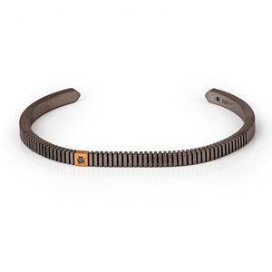 BRACCIALE SINTH TITANIO,ORO E 1 DIAMANTE BLACK DA 5 PUNTI.