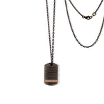 COLLANA CON TARGHETTA MODELLO SINTH IN TITANIO,ORO ROSSO, DIAMANTI WHITE E CATENA.