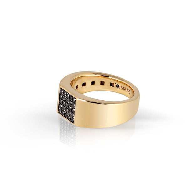 ANELLO UOMO ORO GIALLO 9 KT CON 25 DIAMANTI BLACK. Gioielleria