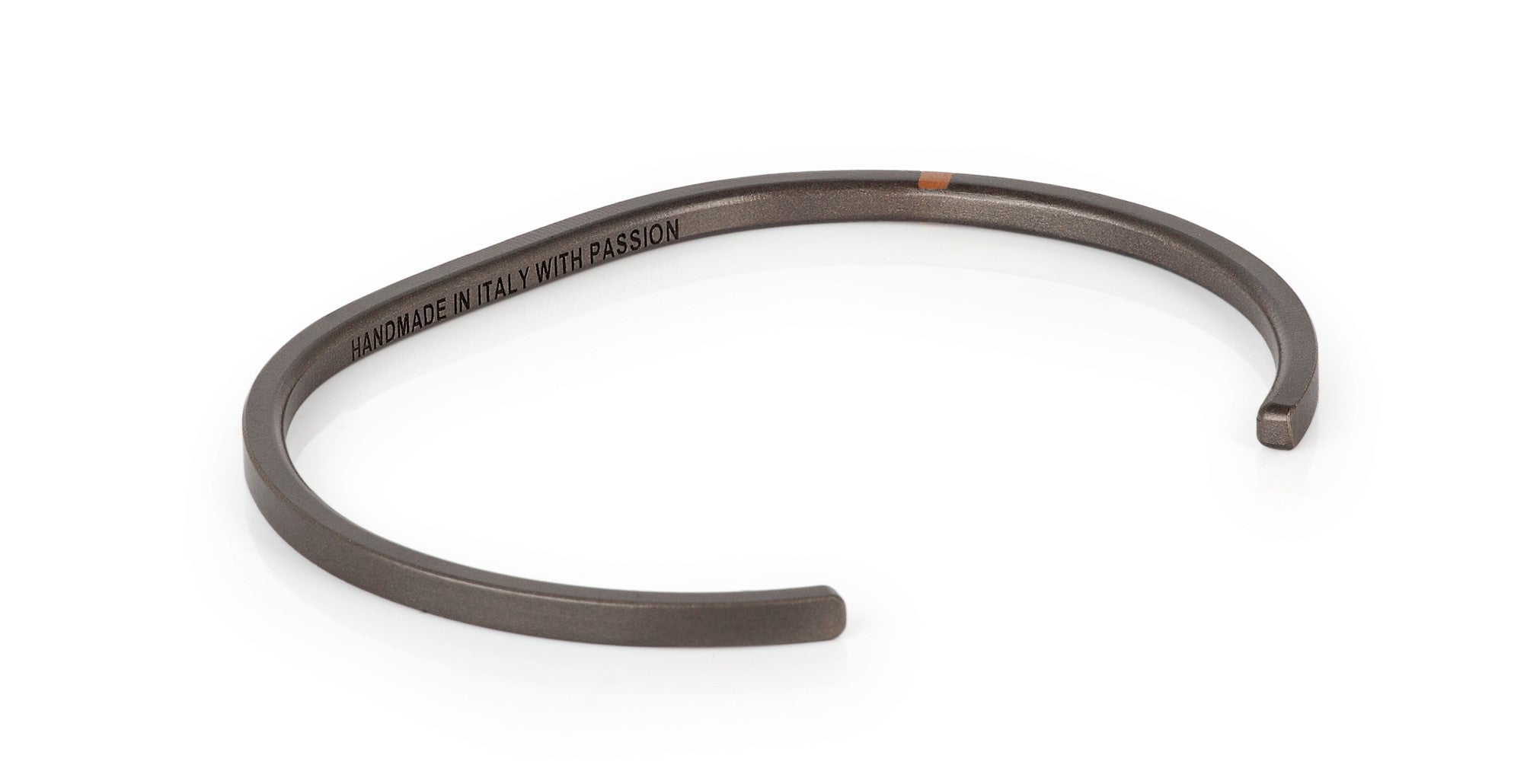 BRACCIALE  RIGIDO IN TITANIO,ORO ROSSO E  31 DIAMANTI BLACK.