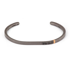 BRACCIALE UOMO PAVE' 2 FILE  IN TITANIO, ORO E 16 DIAMANTI BLACK .