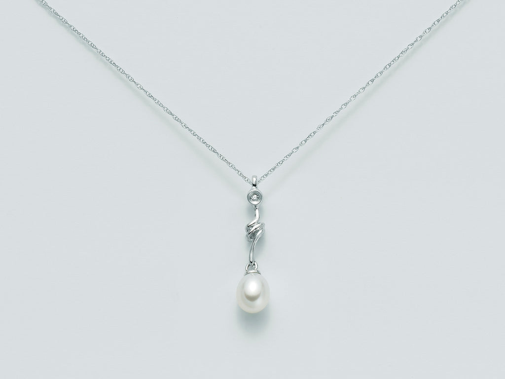 CATENINA IN ORO BIANCO CON PENDENTE PERLA E DIAMANTI